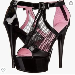 NIB Ellie 6” Platform Heels